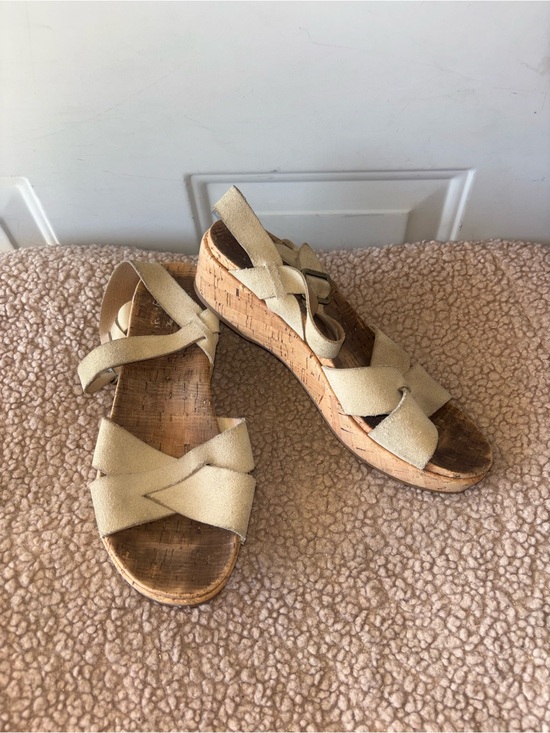 Kork-Ease Shoes - Kork-Ease tan suede cork platform sandals size 8 M